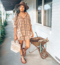 Load image into Gallery viewer, Athena Greek Sun Set - Tan