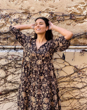 Load image into Gallery viewer, Delilah Maxi Dress
