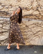 Load image into Gallery viewer, Delilah Maxi Dress