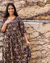 Load image into Gallery viewer, Delilah Maxi Dress