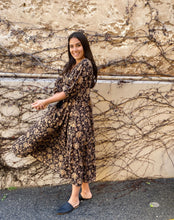 Load image into Gallery viewer, Delilah Maxi Dress