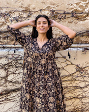Load image into Gallery viewer, Delilah Maxi Dress