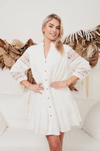 Load image into Gallery viewer, Holly Mini in White